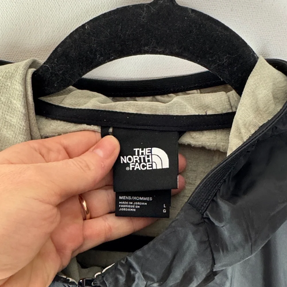 The North Face Light Jacket - Men's Large